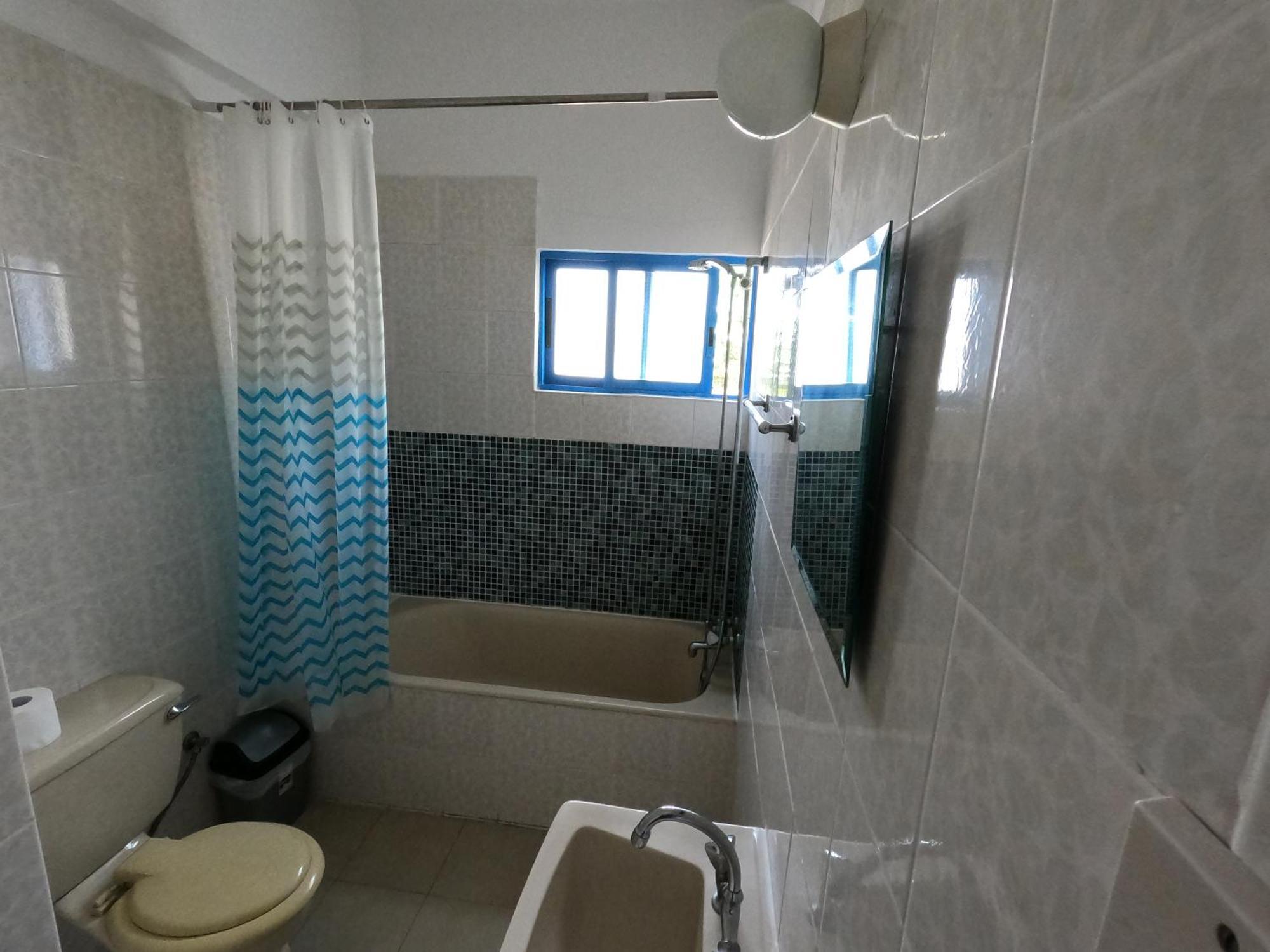 Island Budget Apartments Пафос Экстерьер фото